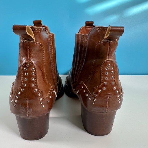 Wanted Chelsea Boots Faux Leather Silver Stud details Women's US 7 Western Rodeo - Picture 7 of 14